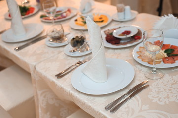  wedding banquet in a restaurant