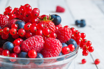Assorted red and blue berries 