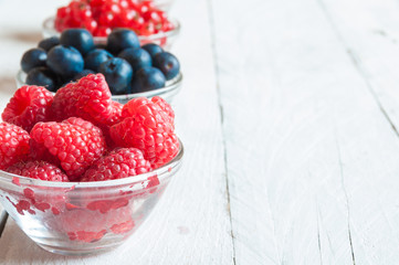 Assorted red and blue berries 