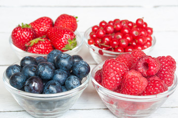 Assorted red and blue berries 