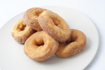 plate of ring doughnuts