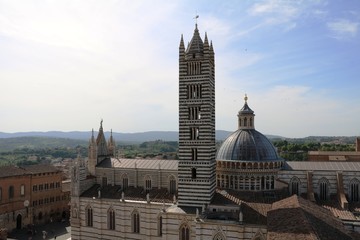Naklejka premium Dusk at Cathedral Santa Maria Assunta in Siena, Tuscany Italy 