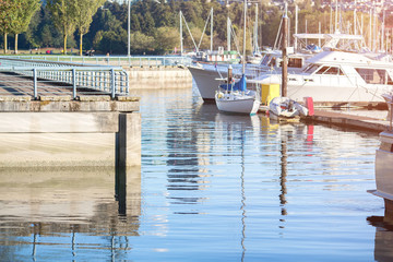 Naklejka premium the image of the boats at the pier