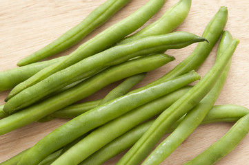 Raw green beans