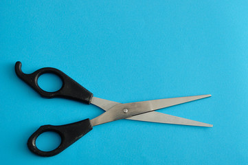 Hair cutting scissors