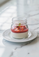 panna cotta with strawberry sauce
