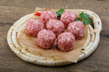 Raw meatball