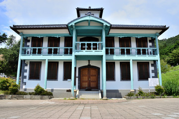 牧岡郷土文化館（旧室伏学校校舎）