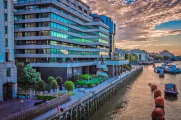 Photo sur Plexiglas construction de la ville Thames riverside apartments in London