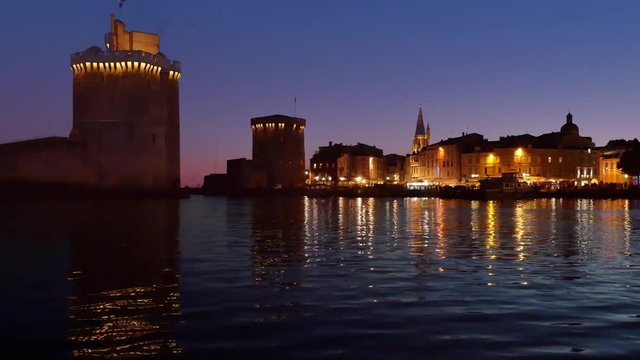 nuit d'&eacute;t&eacute; &agrave; la rochelle (vid&eacute;o 4k)