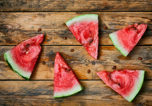 ripe red watermelon slices