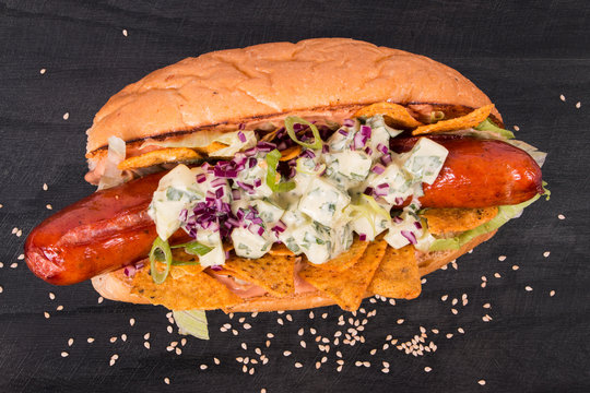 Hot Dog mit Zwiebeln