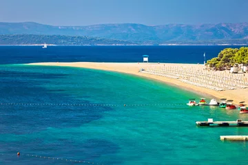 Fotobehang Gouden Hoorn strand, Brac, Kroatië Zlatni Rat beroemde turquoise strandzicht