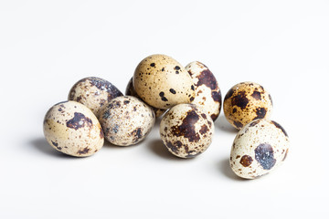 Obraz premium Quail eggs are isolated on a white background