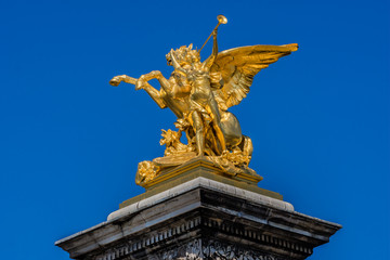 Fototapeta premium Beaux-Arts style Alexandre III bridge (1896-1900) Paris, France.
