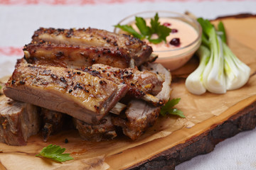 grilled ribs with sauce