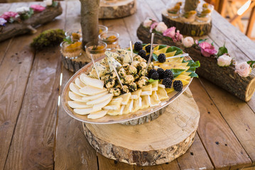 Snacks on the event decorated as rustic style