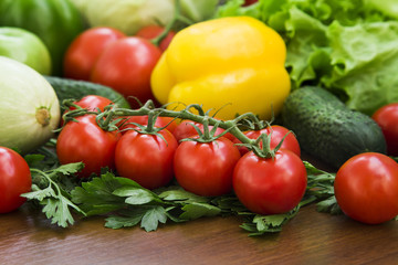 Fototapeta na wymiar Close up of various colorful raw vegetables. 