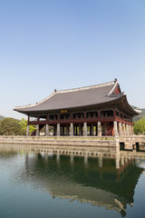 Naklejka premium Gyeonghoeru Pavilion (Royal Banquet Hall) at the Gyeongbokgung Palace, the main royal palace of the Joseon dynasty, in Seoul, South Korea. Copy space.