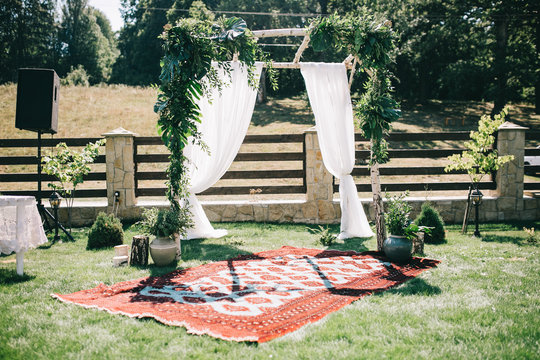 rustic wedding decor