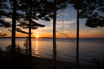 Naklejka premium Sunset at Miners Beach, Pictured Rocks National Lakeshore, Munising, Michigan