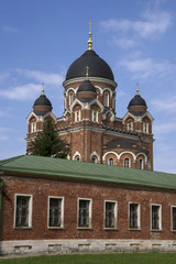 Fototapeta na wymiar Спасо-Бородинский женский монастырь.