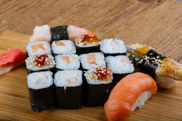 Sushi and roll mix