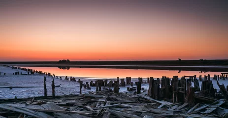 Zelfklevend Fotobehang sunrise on salt lake © fastudio4