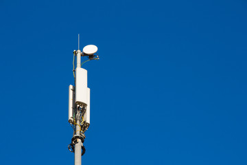 Cellular base transceiver station and antennas