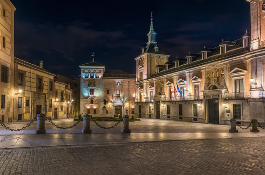 Night view of old Plaza de La Villa in the old town of Madrid, Spain