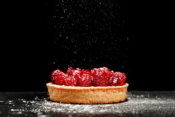 Keuken spatwand met foto Tartlet with custard and fresh raspberries © Anna Efetova