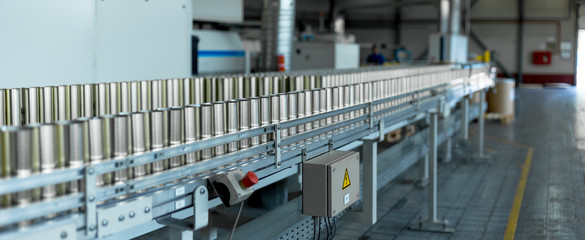 Fototapeta conveyor for the production of cans, shop for the production of cans, cannery obraz