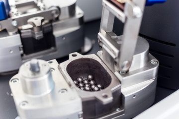 laboratory furnace high melting point, a small oven for the laboratory study of their properties and materials