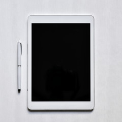 tablet computer with a black blank space