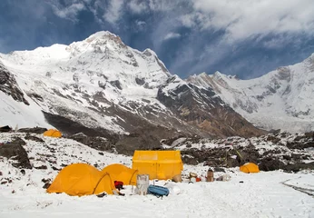 Gordijnen Alpinisme Annapurna south from mount Annapurna base camp with tents  © Daniel Prudek