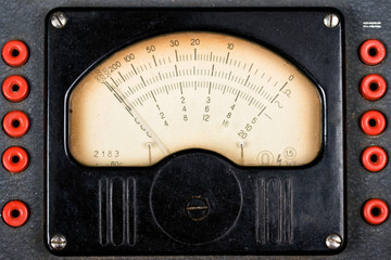 Vintage analog scale of a measurment device