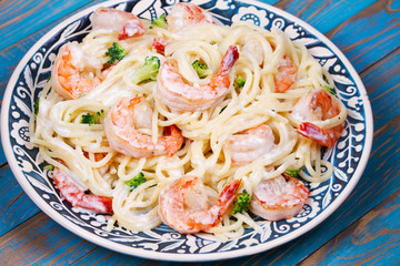 Creamy Shrimp and broccoli Pasta