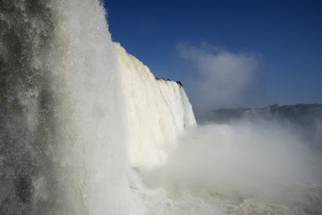 cascate di iguasu dalla parte brasiliana