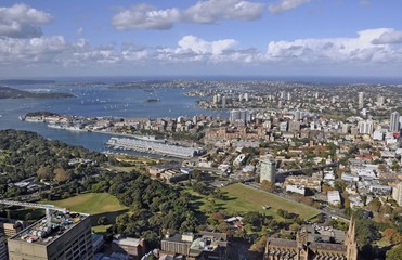 Fototapeta na wymiar aerial view from the Sydney tower across the Royal Botanical Gardens towards Potts Point, Sydney, NSW Australia 