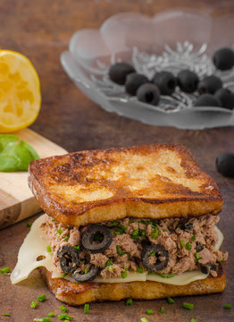 French toast with tuna and olives