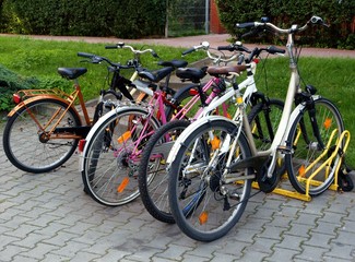 Fototapeta na wymiar some bikes