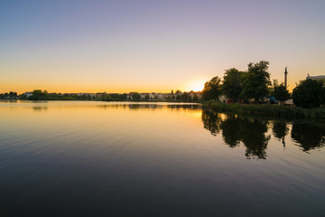 Fototapeta na wymiar Abend am Schweriner See, Mecklenburg-Vorpommern in Deutschland