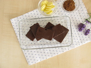 Carobschokolade mit Kakaobutter