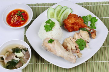 Streamed oily rice and streamed chicken as 