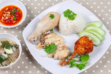 Streamed oily rice and streamed chicken as 