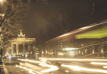 Brandenburger Tor bei Nacht © imaginando