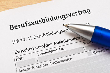 Ausbildungsvertrag unterschreiben