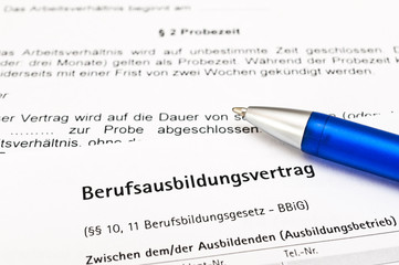 Ausbildungsvertrag unterschreiben