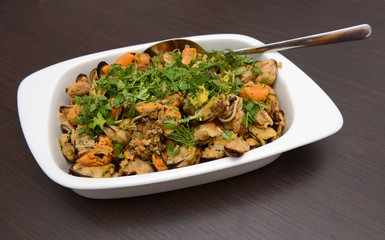 mussels in white wine sauce
