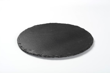 Plato de pizarra de color negro redondo